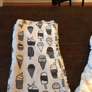 Modern burlap swaddle